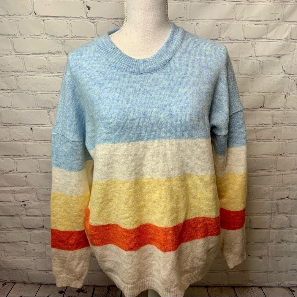 Urban OUTFITTERS wool sweater small